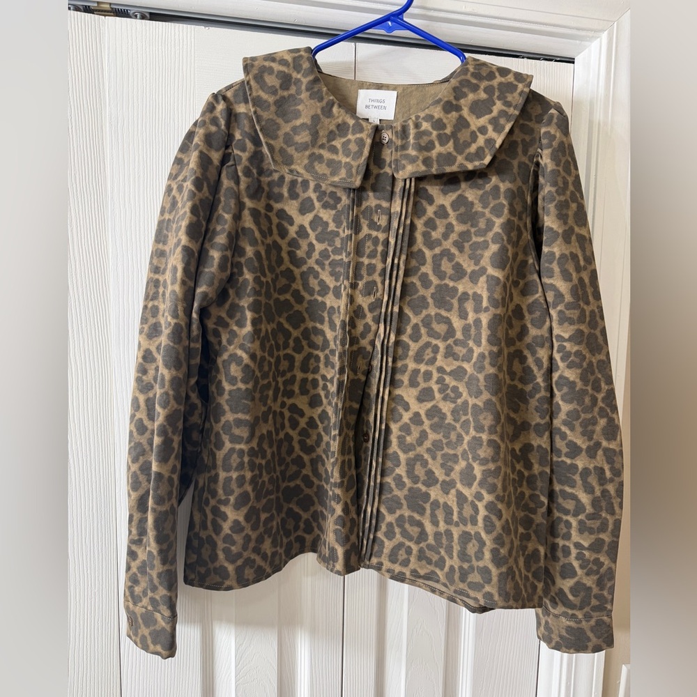 Stylish Leopard Print Button Down